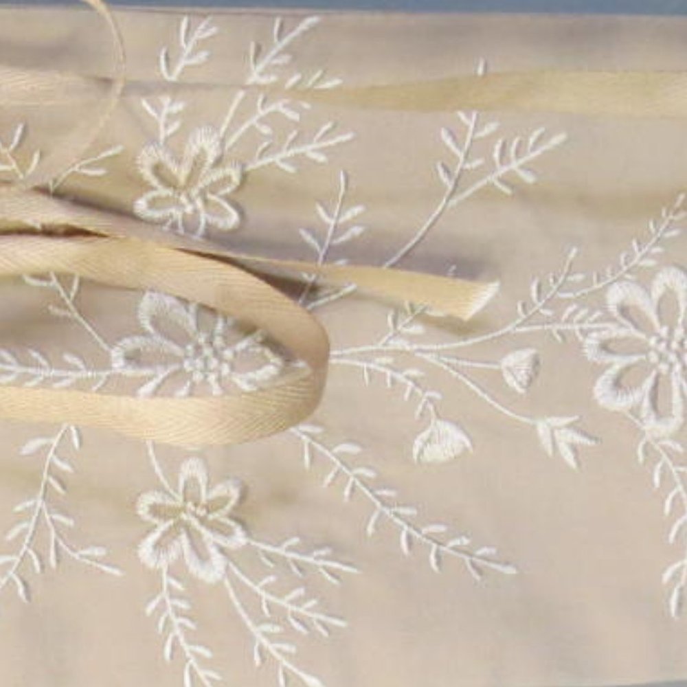 TIE WAIST BAND/BELT - TRANSFORM - REINVENT ANY DRESS - SIZE XS. - Picture 4 of 6